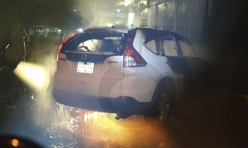 camioneta incendio Lázaro Cárdenas a