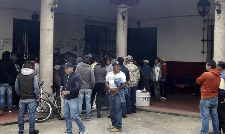 Paracho toma Alcaldía