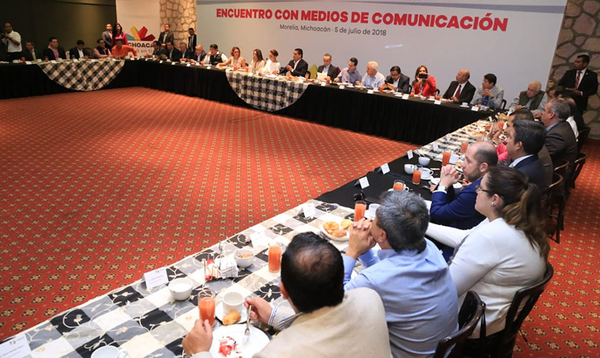 medios de comunicación Silvano Aureoles