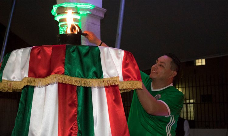 fuego independencia Víctor Manríquez Uruapan