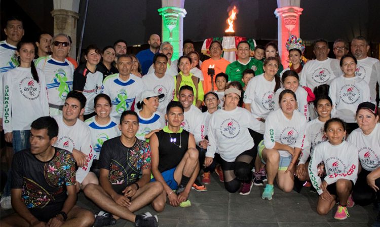 fuego independencia Víctor Manríquez Uruapan