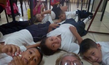 niños enfrentamiento Parácuaro Michoacán