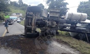 Pipa cemento Zinapécuaro Michoacán a