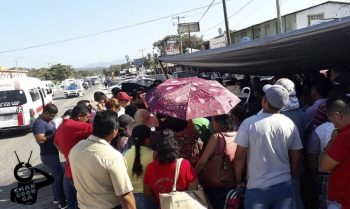 CNTE vías del tren Lázaro Cárdenas