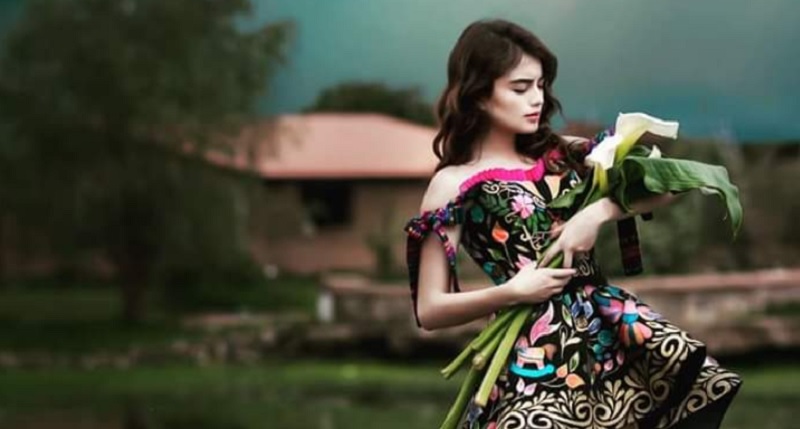 Diseñadora Michoacana Confecciona Vestido Anhelando Obsequiar A Angela  Aguilar –  – Noticias de última hora, con un toque acidito