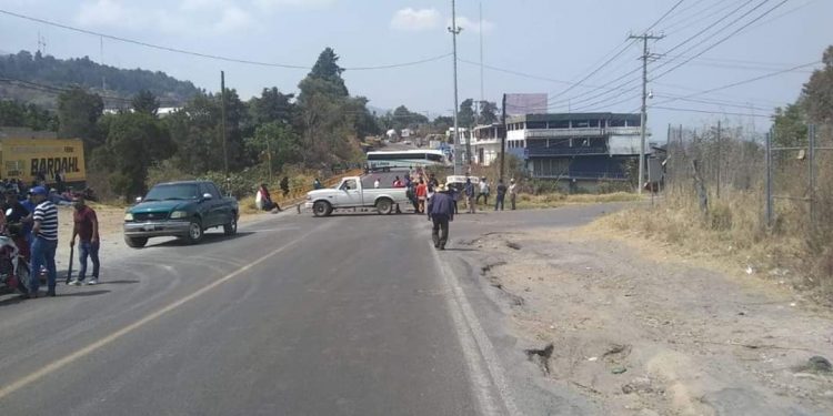 Cierran Carreteras En Michoacán, Dicen Que Guardia Nacional Roció COVID Anoche