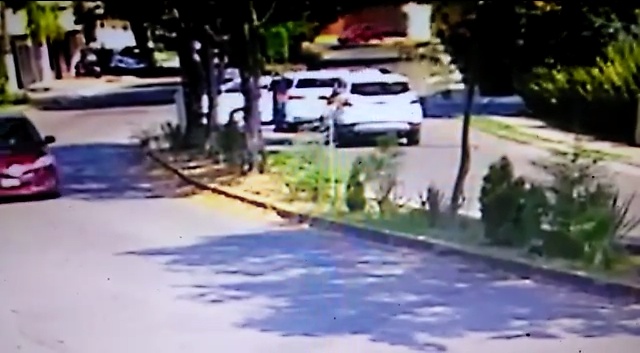#Morelia A Plena Luz Del Día, Le Quitan Su Carro A Pareja A Punta De Pistola
