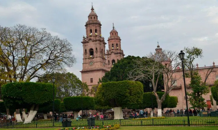 Pronostican Día Nublado Sin Lluvia, Pero Con Calorón De 45º Para Michoacán