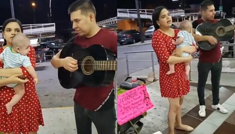 En México: Pareja Desempleada Sale A Cantar Con Todo Y Bebé A Cambio De Monedas