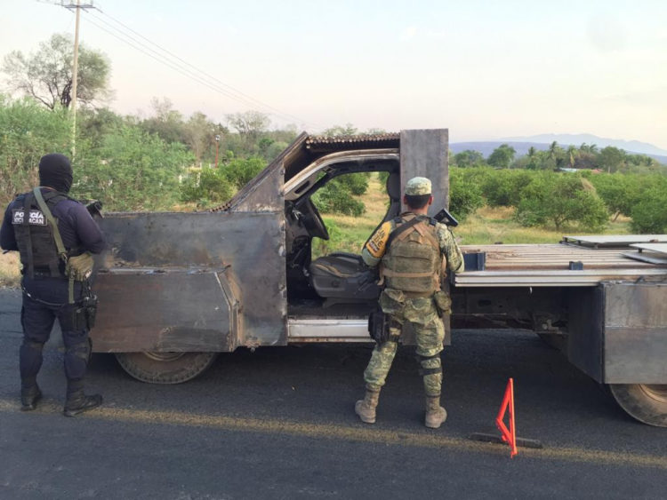 #Michoacán Aseguran Camioneta Que Tenía Blindaje Artesanal