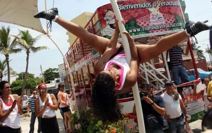 Protestan En Veracruz Pa' Que Los Dejen Abrir YA Tables Y Centros Nocturnos