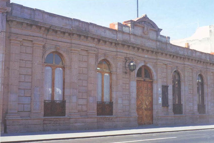 Morelia-Facultad-de-Letras-UMSNH-Morelia-Madero