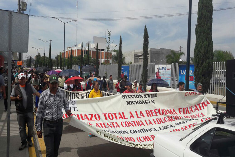 marcha-cnte-periodismo-morelia-2