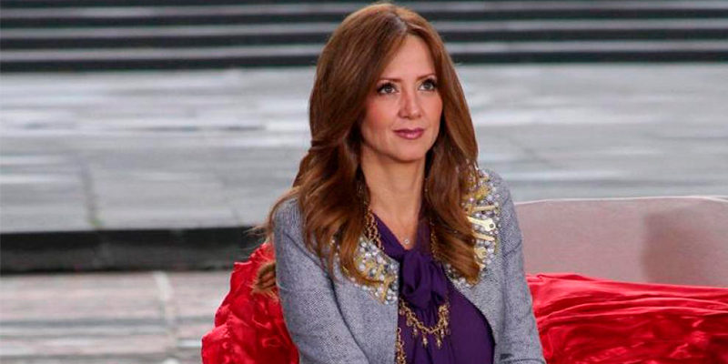 Andrea-Legarreta-se-defiende-de-un-fan