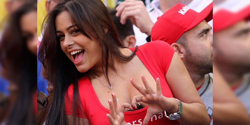 Larissa-Riquelme,-dispuesta-a-desnudarse-si-Jaguares-es-finalista-2