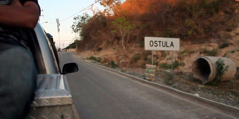 Santa-Maria-Ostula-Aquila-Michoacan-carretera