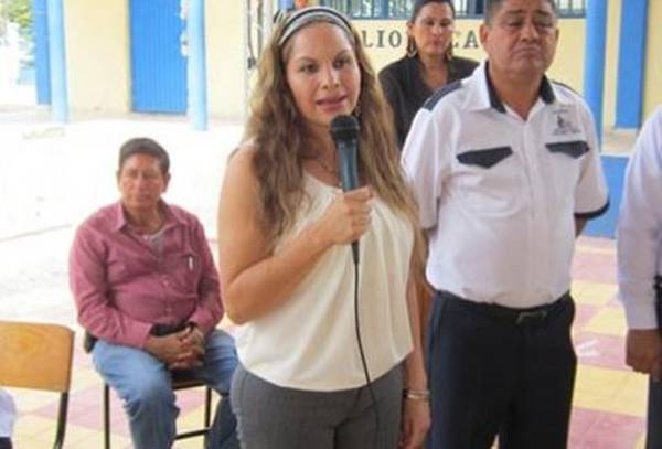 Lucila Barajas alcaldesa Parácuaro Michoacán