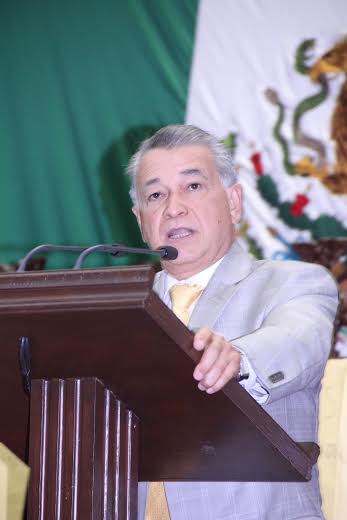 Propone reelección de diputados locales presidentes municipales regidores y síndicos Uriel López Paredes