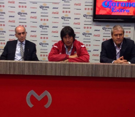 Comizzo presentación entrenador Morelia Monarcas