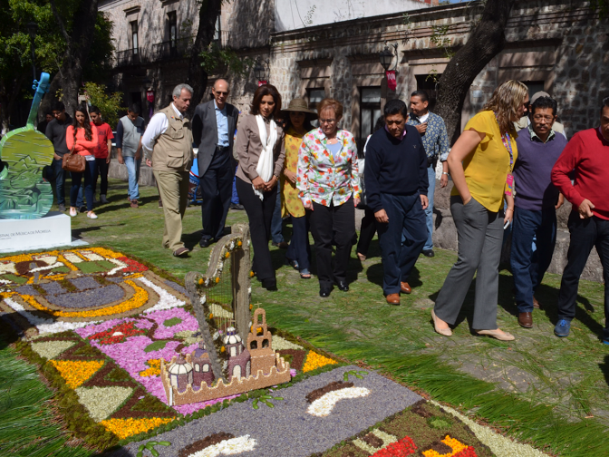 Inauguran Exposición De Tapetes Florales De Patamban En Morelia