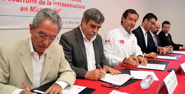 Francisco Javier Gallo Palmer Cámara Mexicana de la Industria de la Construcción CMIC y Salvador Jara