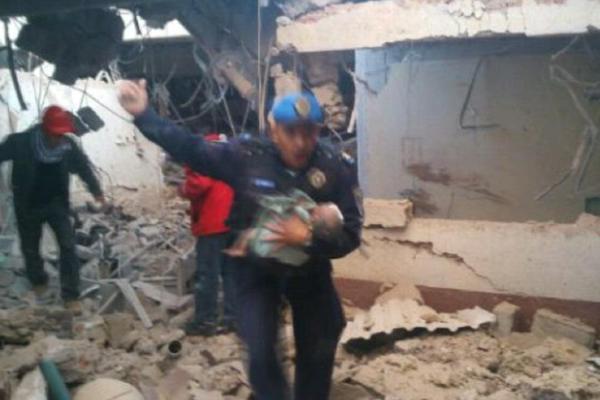 policía rescata a recién nacido de explosión del Hospital Materno Infantil en Cuajimalpa