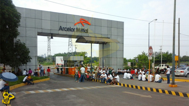 bloqueo-CNTE-Arcelor-Mittal-Lazaro-Cardenas