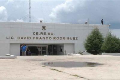 cereso mil cumbres fachada