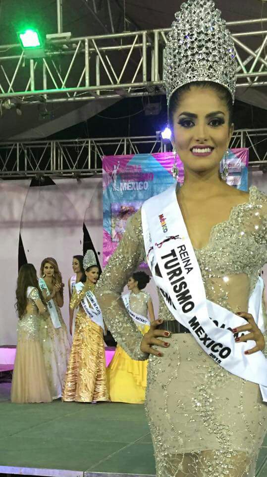 indira andrade reina turismo michoacana
