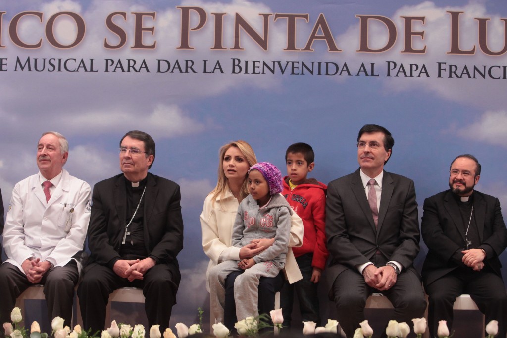 angelica rivera canción papa