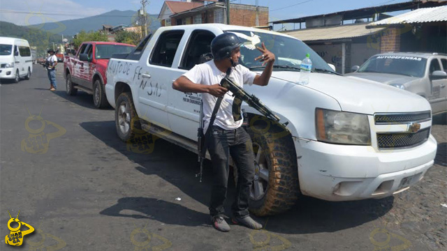 autodefensas-Michoacan-2