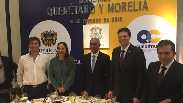 firma-hermanamiento-Queretaro-y-Morelia