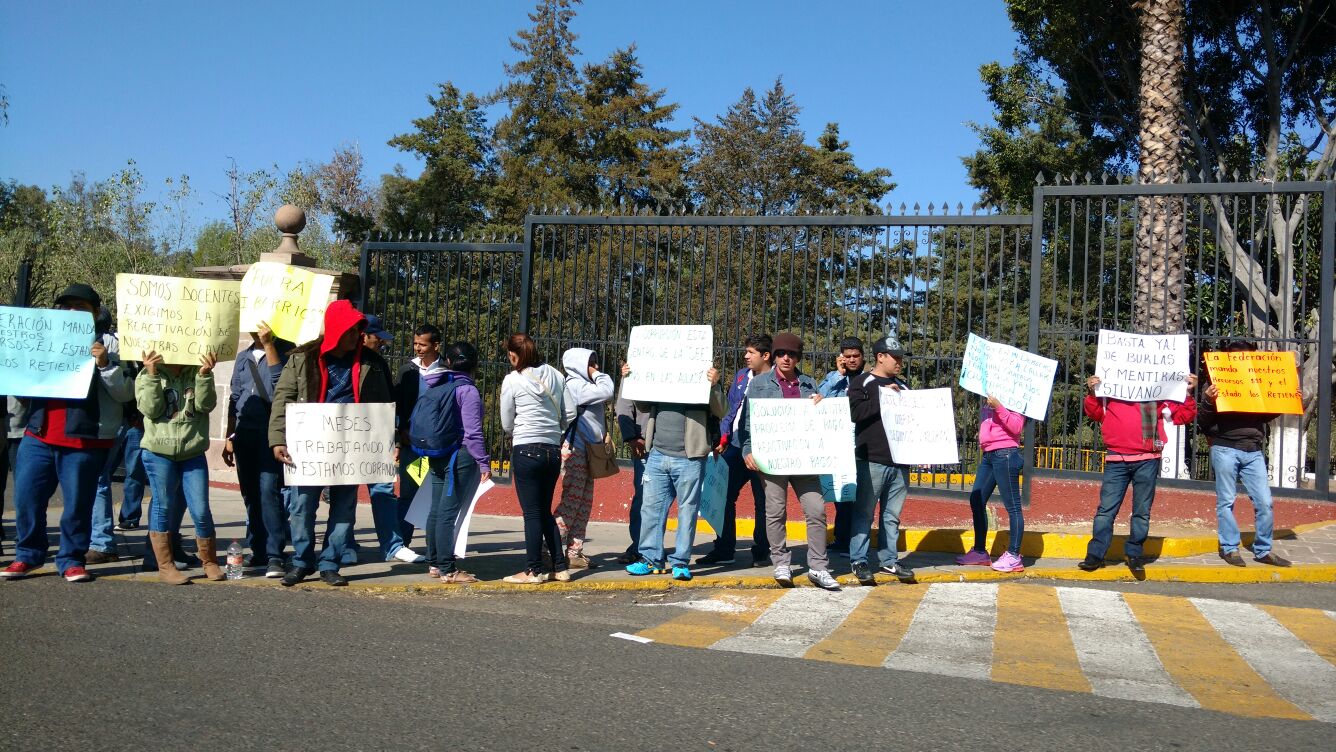 Manifestación CNTE Casa de Gobierno Morelia