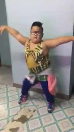 morrito baila como Justin Bieber