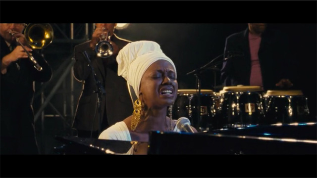 Zoe-Saldaña-en-el-papale-de-Nina-Simone-pelicula