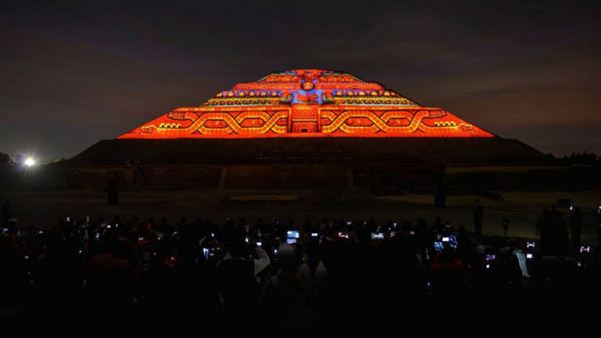 espectaculo de mapping teotihuacan