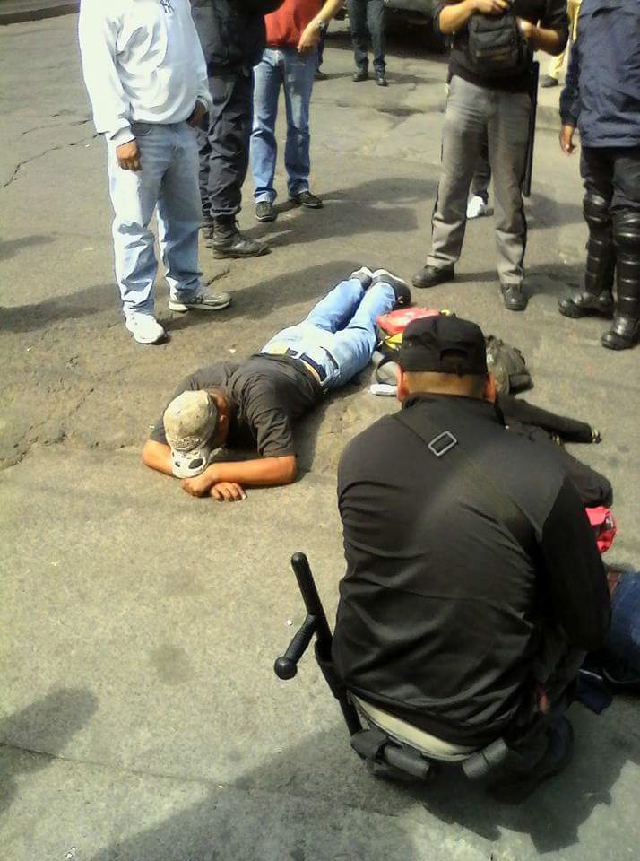 ladrones-atrapados-en-Felicitas-del-Rio-Morelia-4