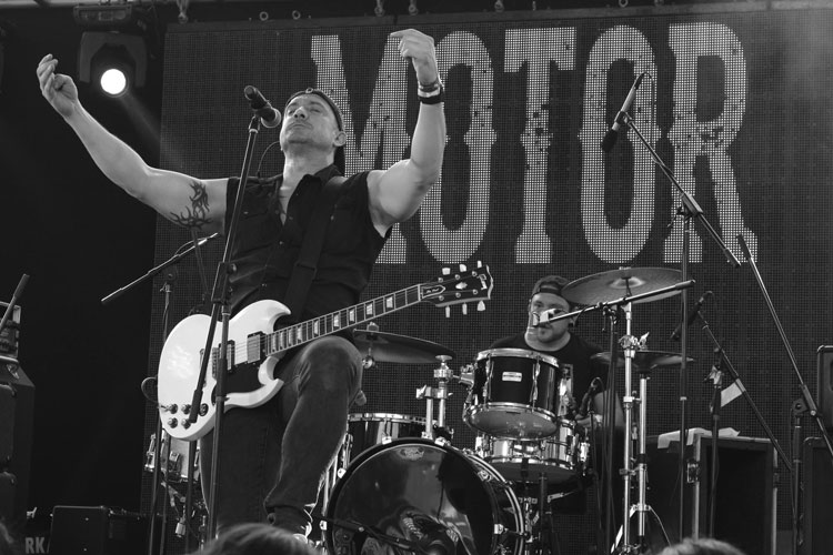Manuel-Suarez-vocalista-Motor