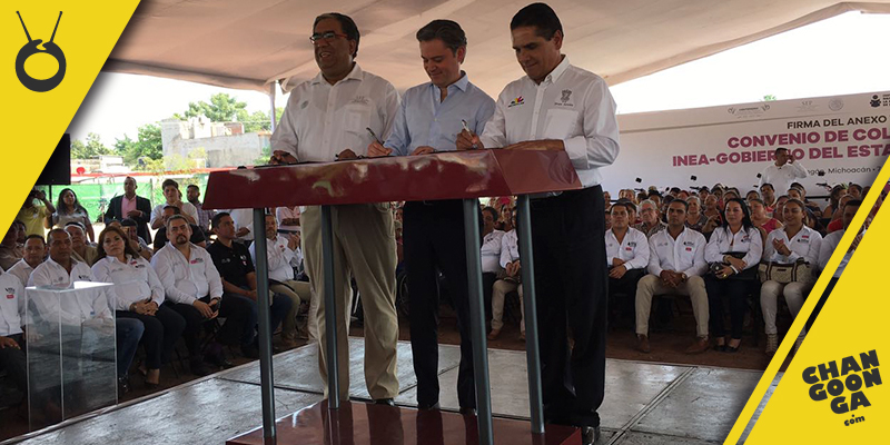 Silvano-Aureoles-Conejo-educación-Michoacán