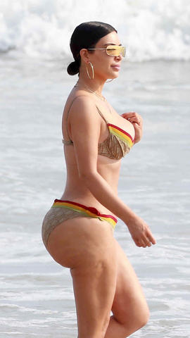 Kim Kardashian playas de Mexico-1