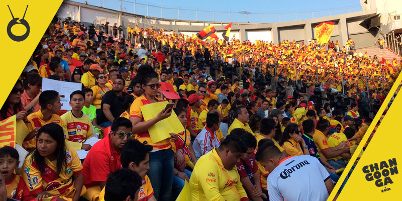 aficionados-Estadio-Morelos-2