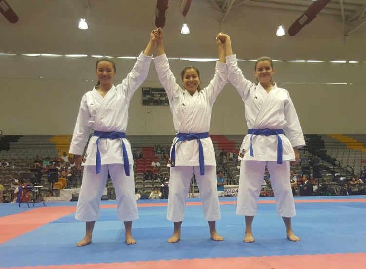 medalla oro karate michoacan