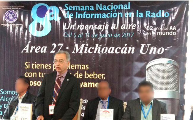Carlos-Monsano-Alcoholicos-Morelia