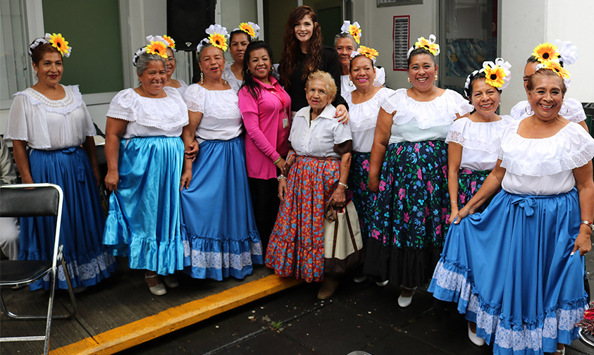 DIF-Uruapan-clausura-talleres-adultos