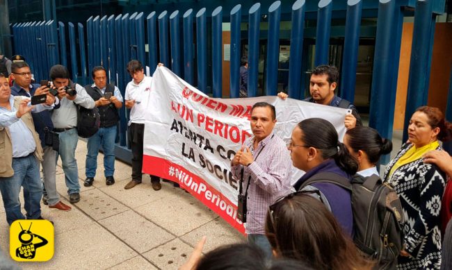 Michoacan-periodistas-manifestacion-PGR-Salvador-Adame