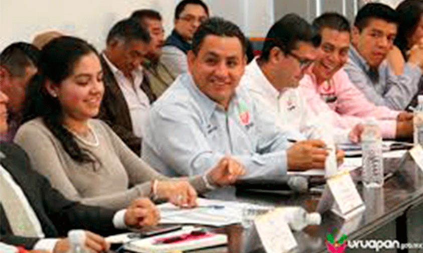 red-confía-Uruapan-Víctor-Manuel-Manríqez-González