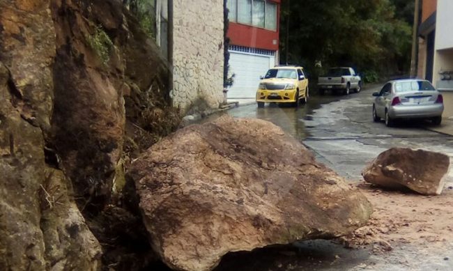 rocas-en-La-Loma-lluvias-Morelia-