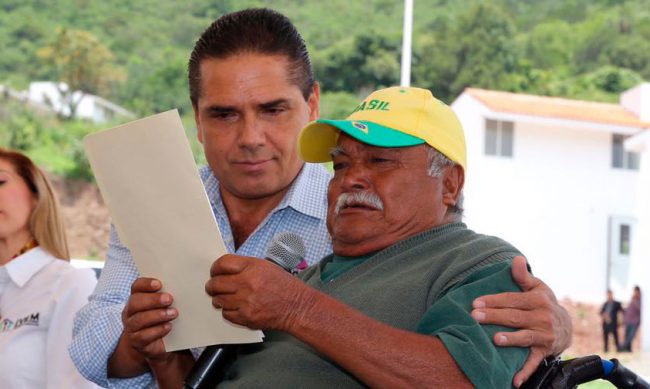 Silvano-Aureoles-entrega-Tuxpan