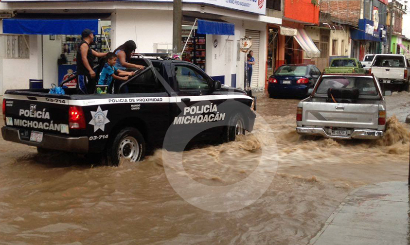 lluvias-inundación-Coalcoman-Michoacán-1