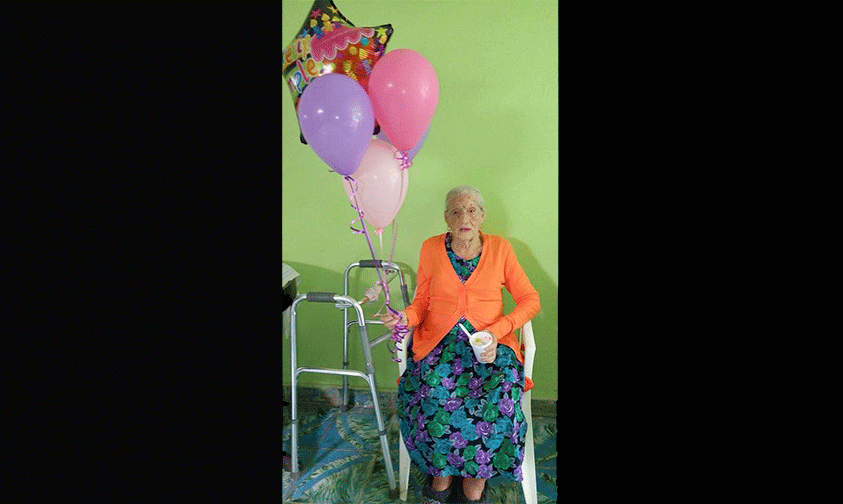 Agapita-celebra-105-años-Coalcoman-Michoacán